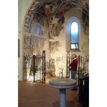 Dettaglio interno chiesa di Pagliaro